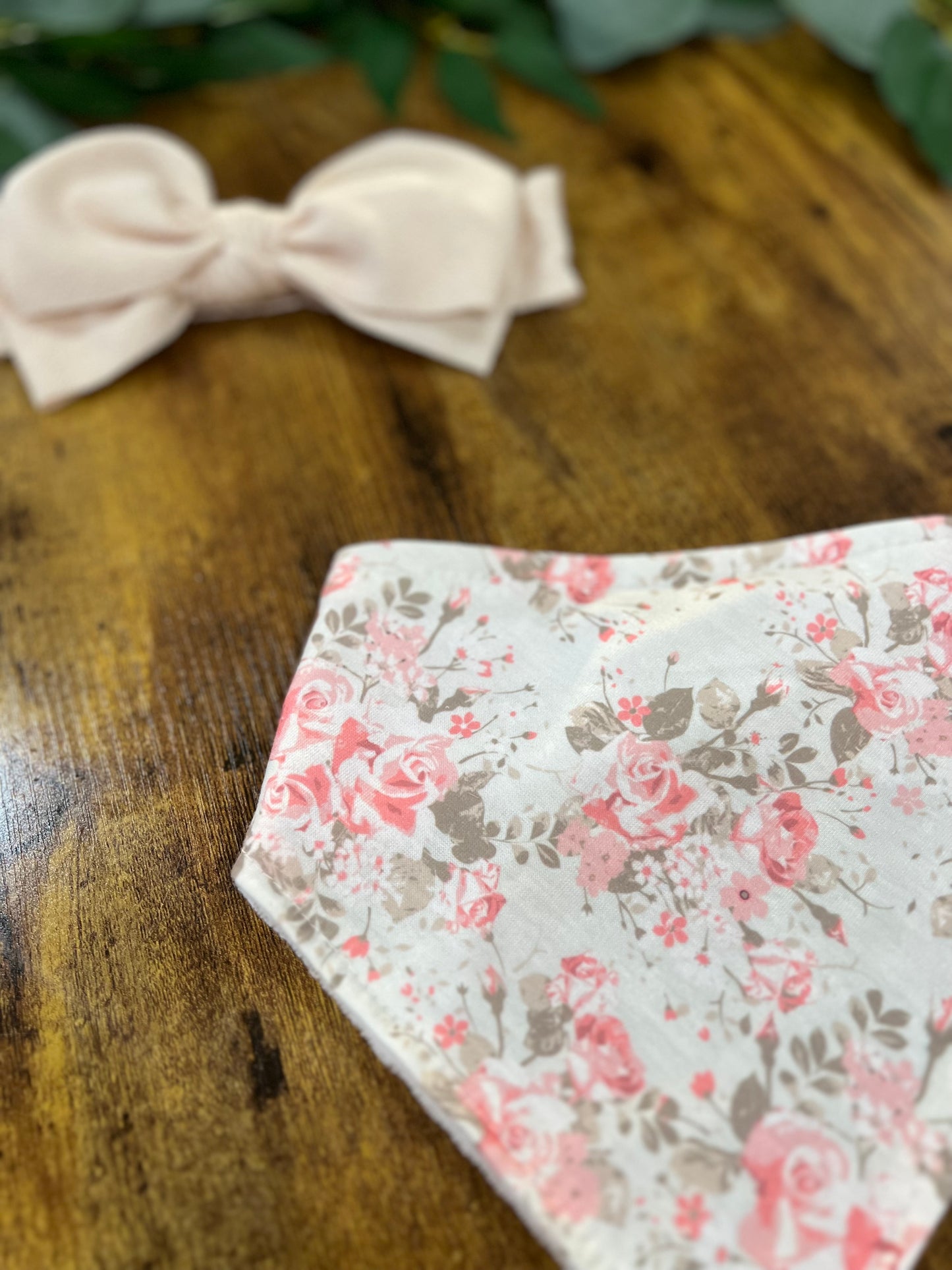 Bow and Bib- Floral